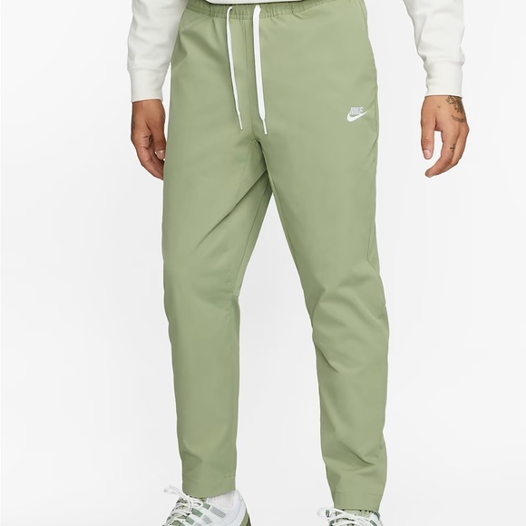 Nike Other - Nike Club Men's Woven Tapered Leg Pants $70 Size Medium